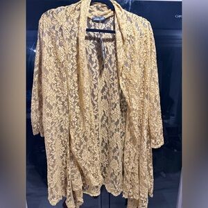 Luxurious Gold Lace Robe